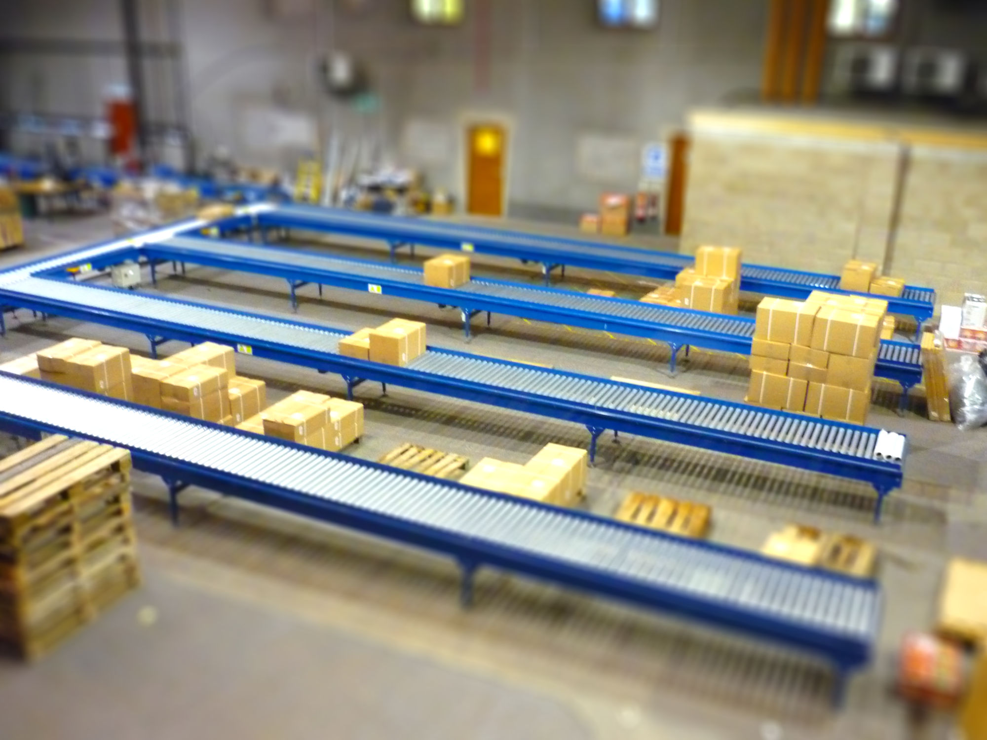 輥筒輸送線現(xiàn)場設(shè)計，輥筒流水線廠家